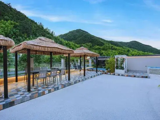 Cloud RAINBOW· Monet Garden · Stream Tracing Resort Homestay
