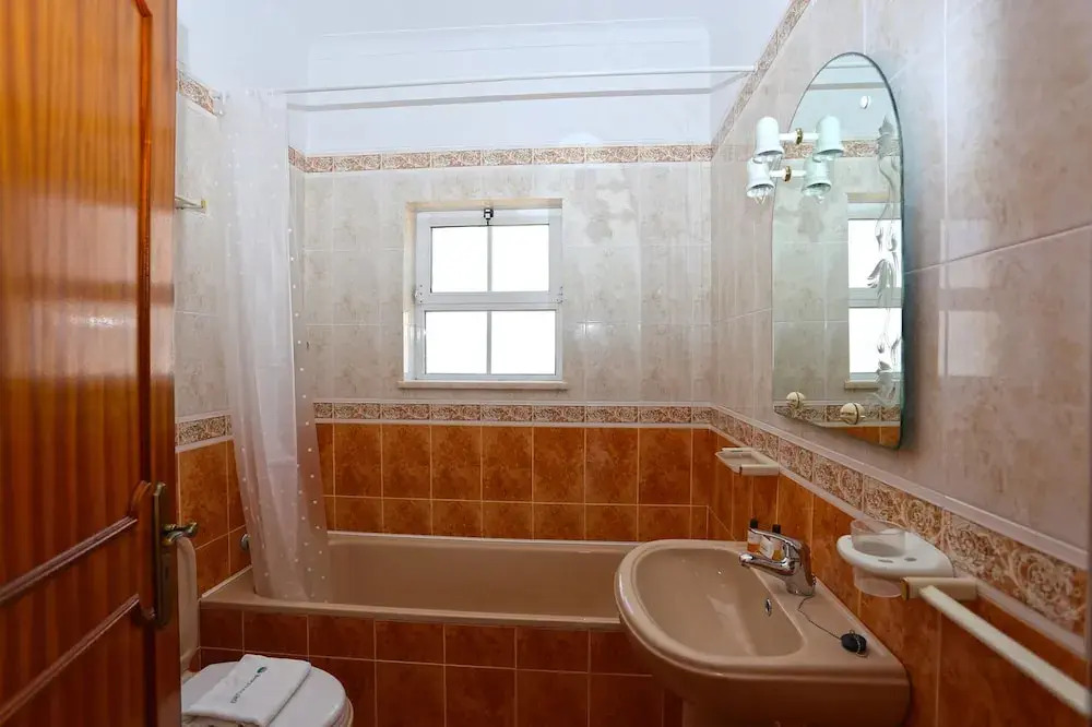 U 05 - Bedroom 5 in Casa Quinta Esta o