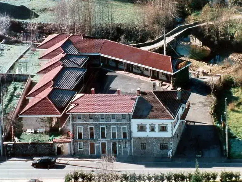 Hotel Rural "La Ruta De Cabrales"