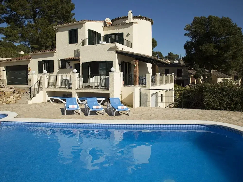 Pretty Holiday Home in L'estartit With Private Swimming Pool