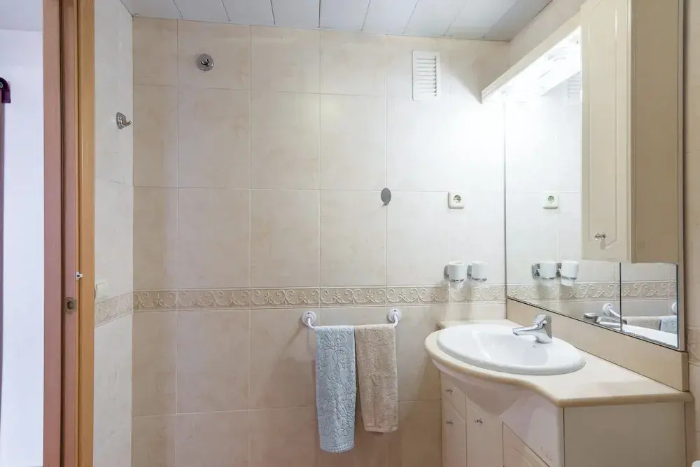 Apartment with 2 Bedrooms in Lloret de Mar, with Wonderful City View, Pool Access, Furnished Terrace - 500 M From the Beach
