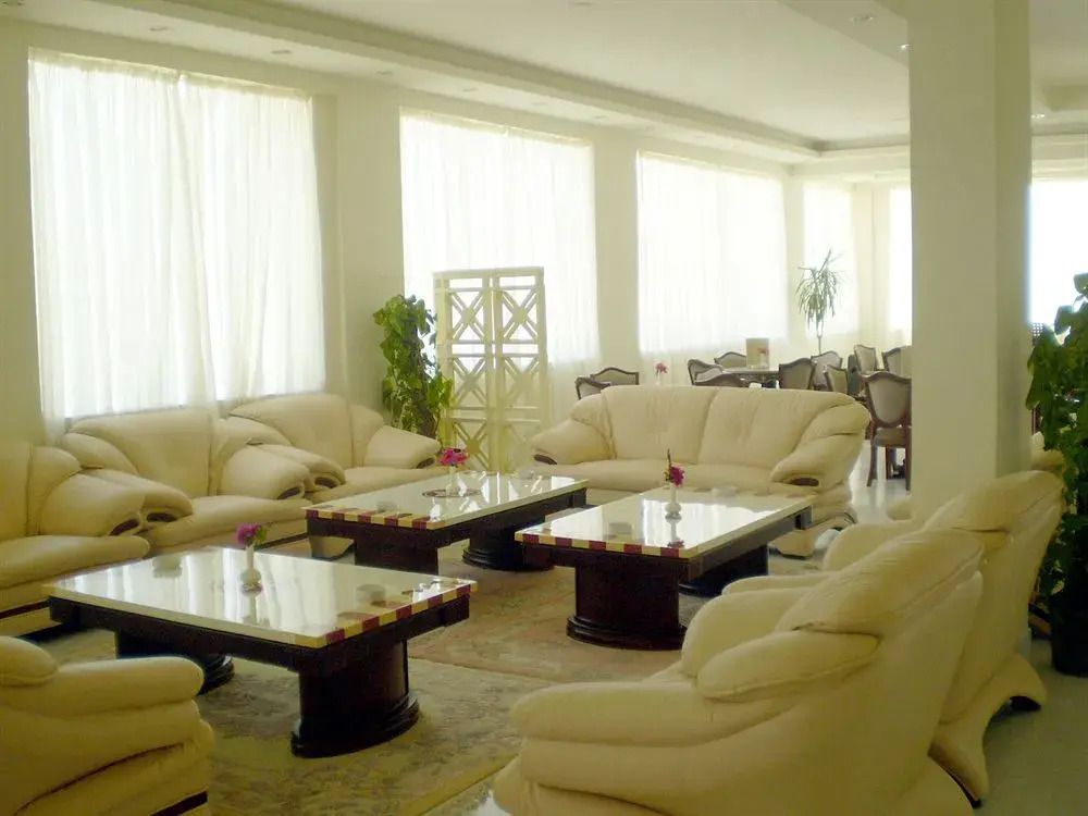 Golden 5 Sapphire Suites Hotel