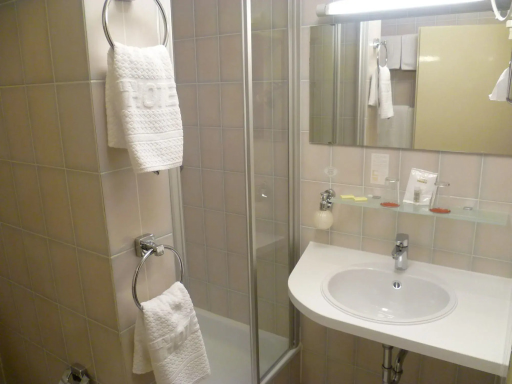 Avia Hotel