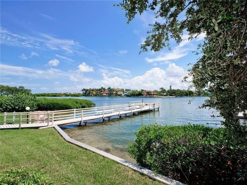 Bay Oaks D22 - Two Bedroom Condo