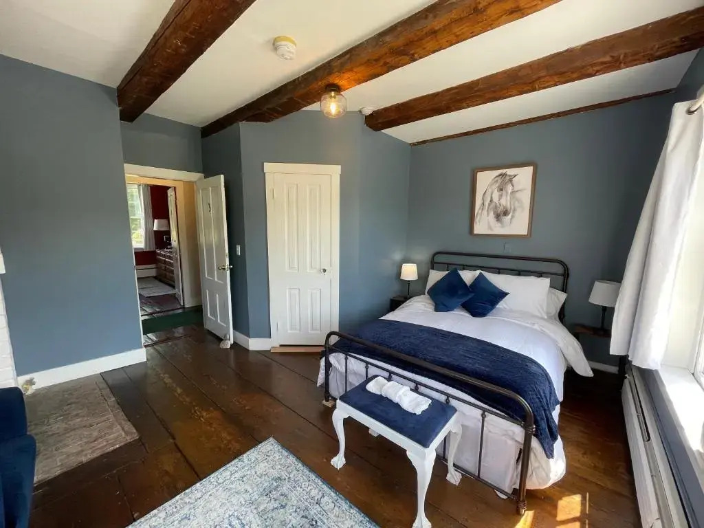Stone Hearth Inn and Eatery