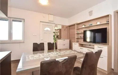 Four Bedroom Holiday Home in Split