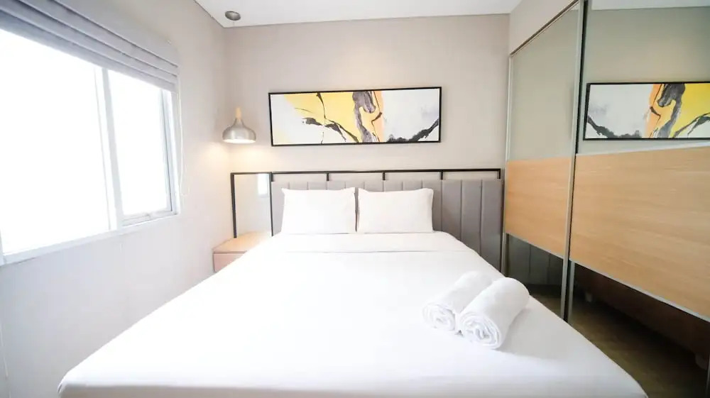 Minimalist and Beautiful 1BR with Extra Room at Pavilion Permata Apartment By Travelio