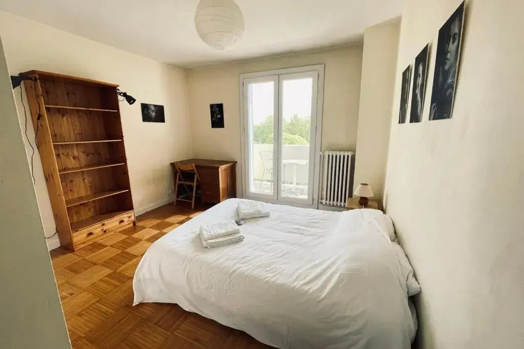 Sublime 80m With Balcony In Toulouse