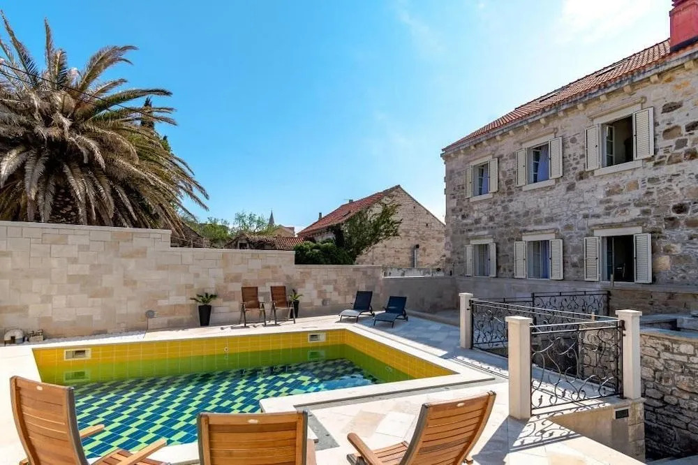 Rooms Miron