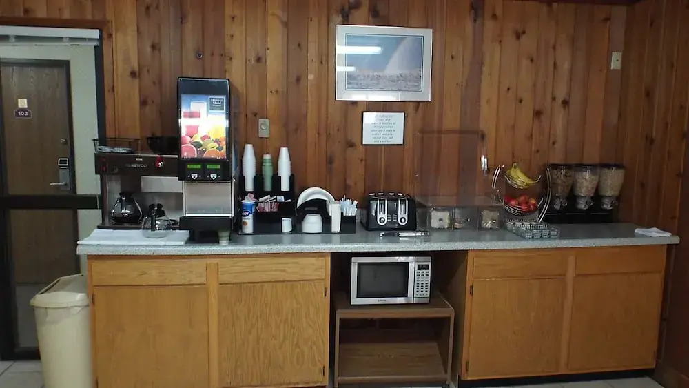 Travel Inn Watertown