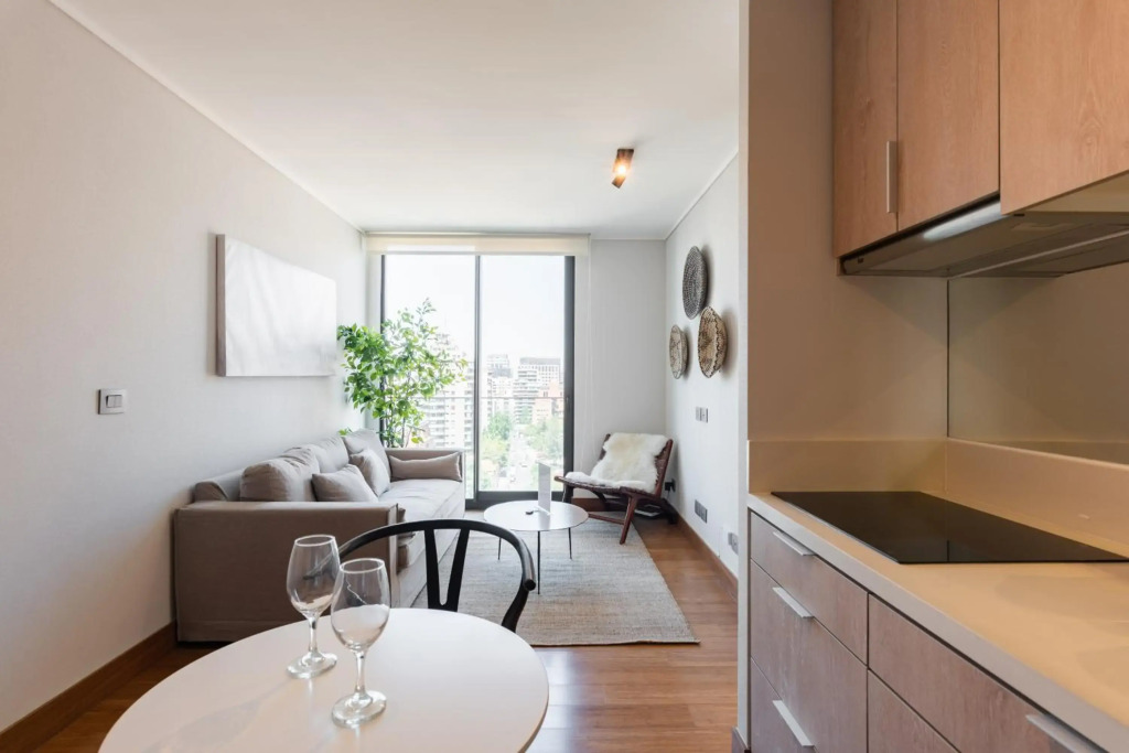 Uptown Wood - 1BR Parking Wifi Mall Pool