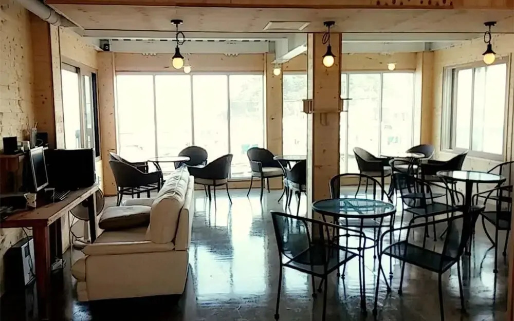 Yangyang Nusasurf Guest House