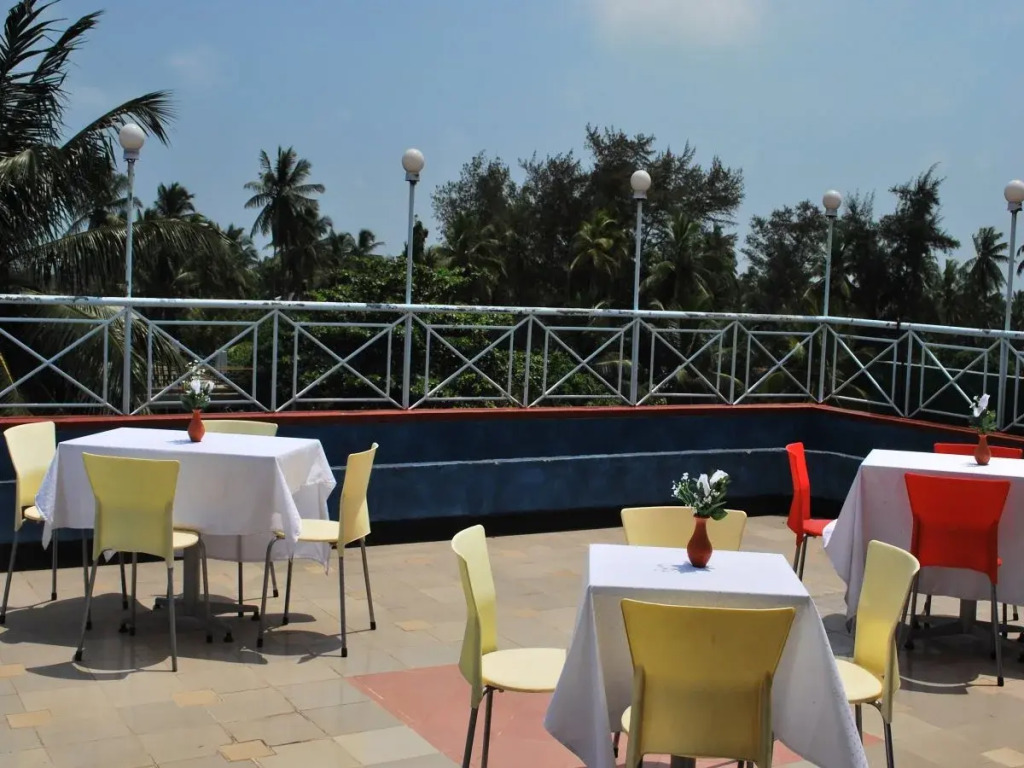 Nathaliya Transit Hotel
