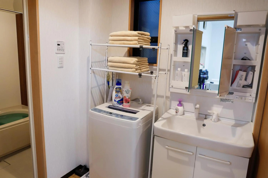 Spacious & Modern Inn Megumi-an Nishijin