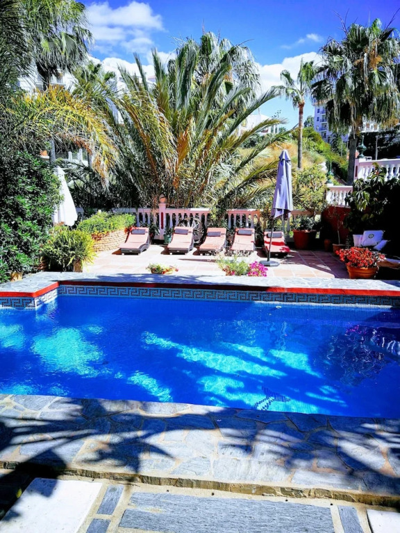 Majestic Villa by the Beach Heated Private Pool & Jacuzzi