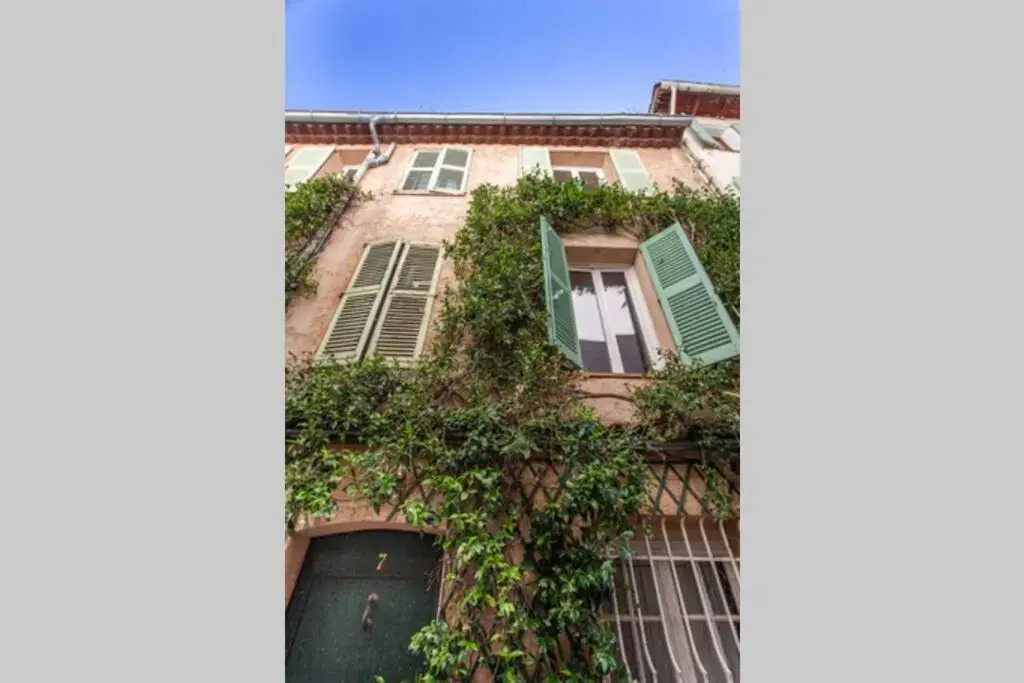 Vieil Antibes Appartement de charme 2/4pers
