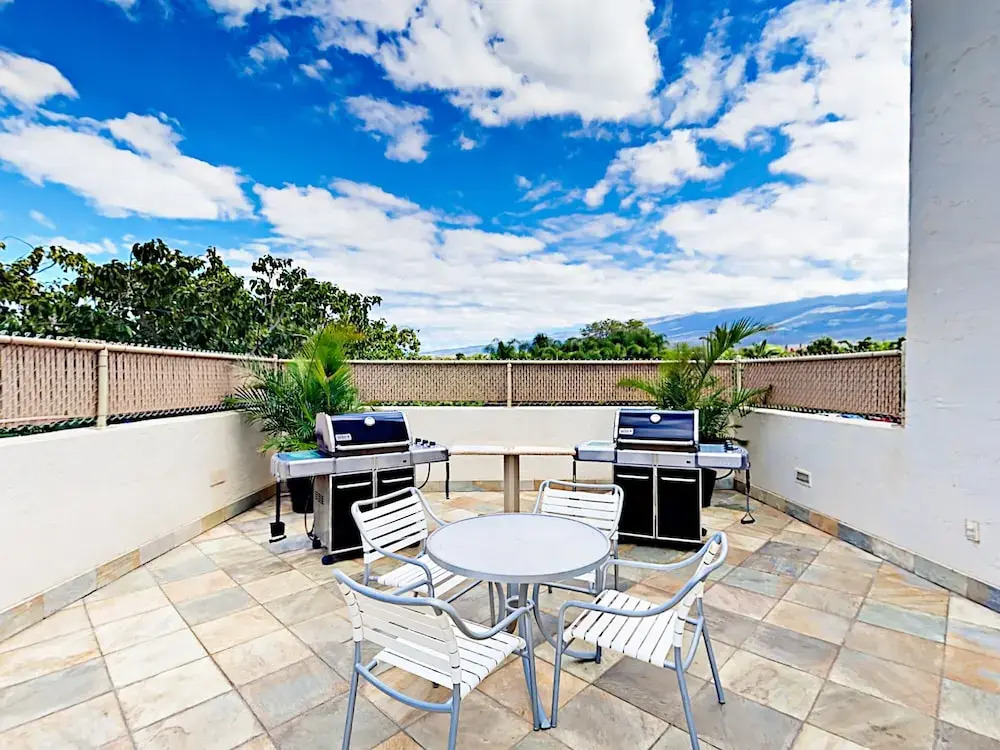 Ocean View W/pool - Across From Kalama Beach 2 Bedroom Condo