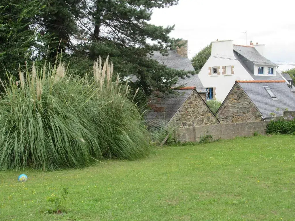 Tout près du sentier des douaniers 2