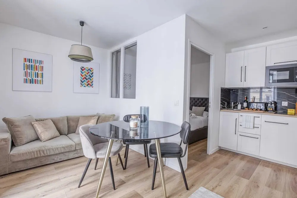 Stunning 3BR Home in the Heart of 10th Arr. Paris!