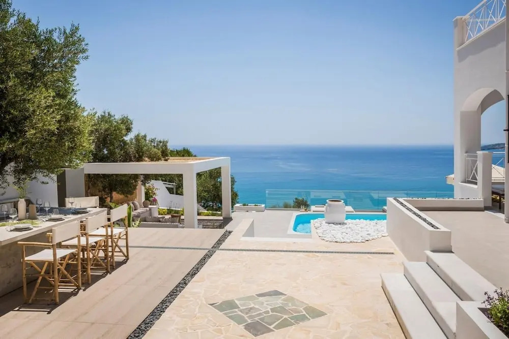 Lourdas White Villa