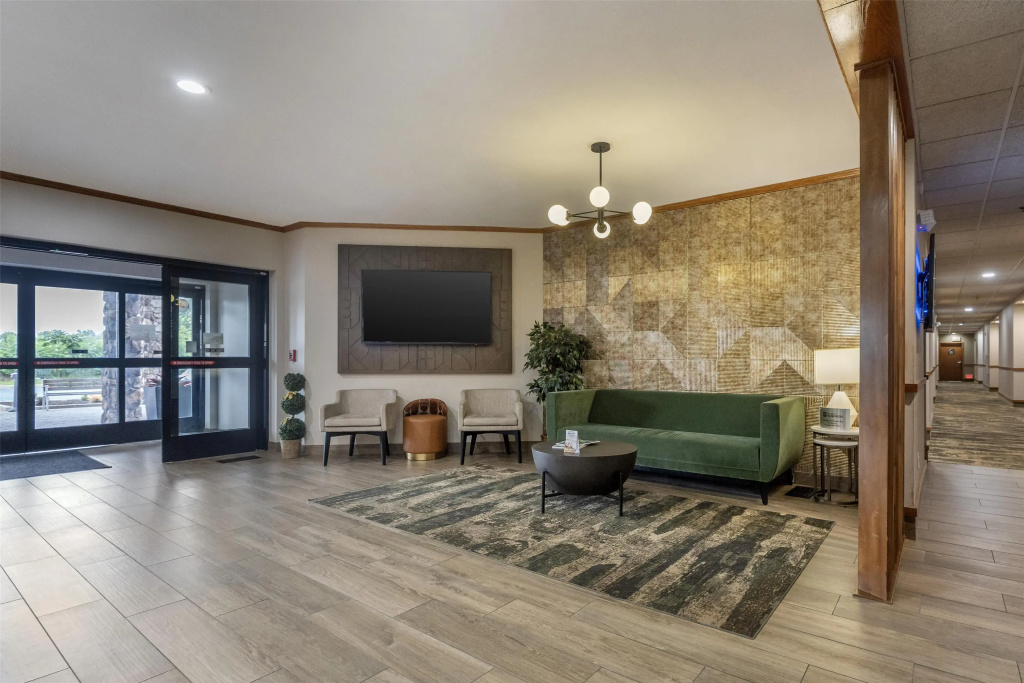 Holiday Inn Express Fremont (Angola Area)