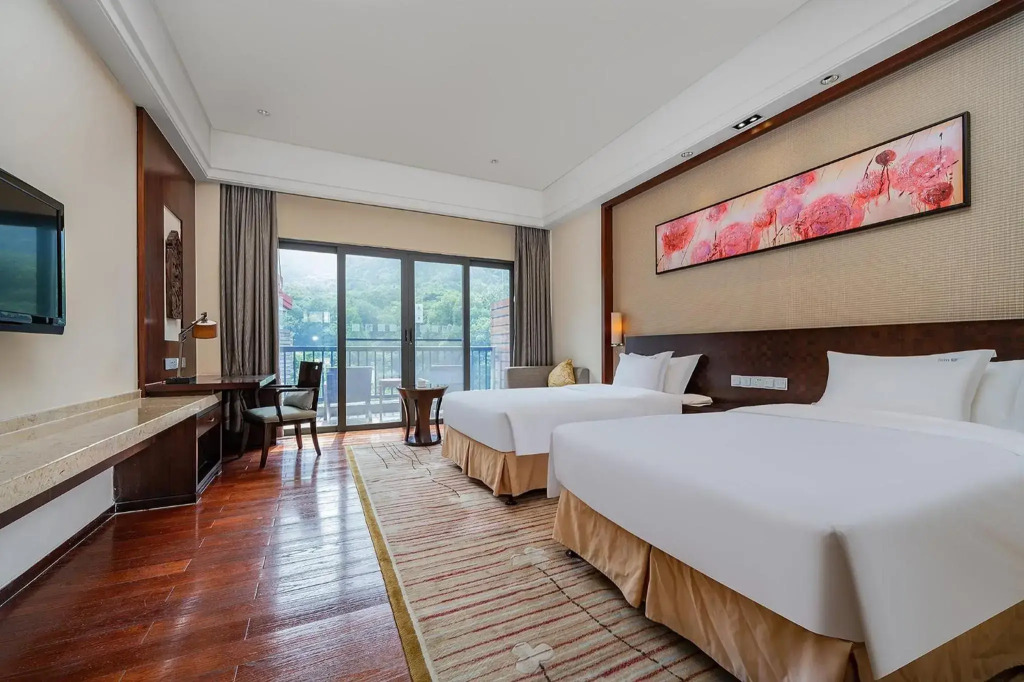 Holiday Inn Resort Chaohu Hot Spring by IHG