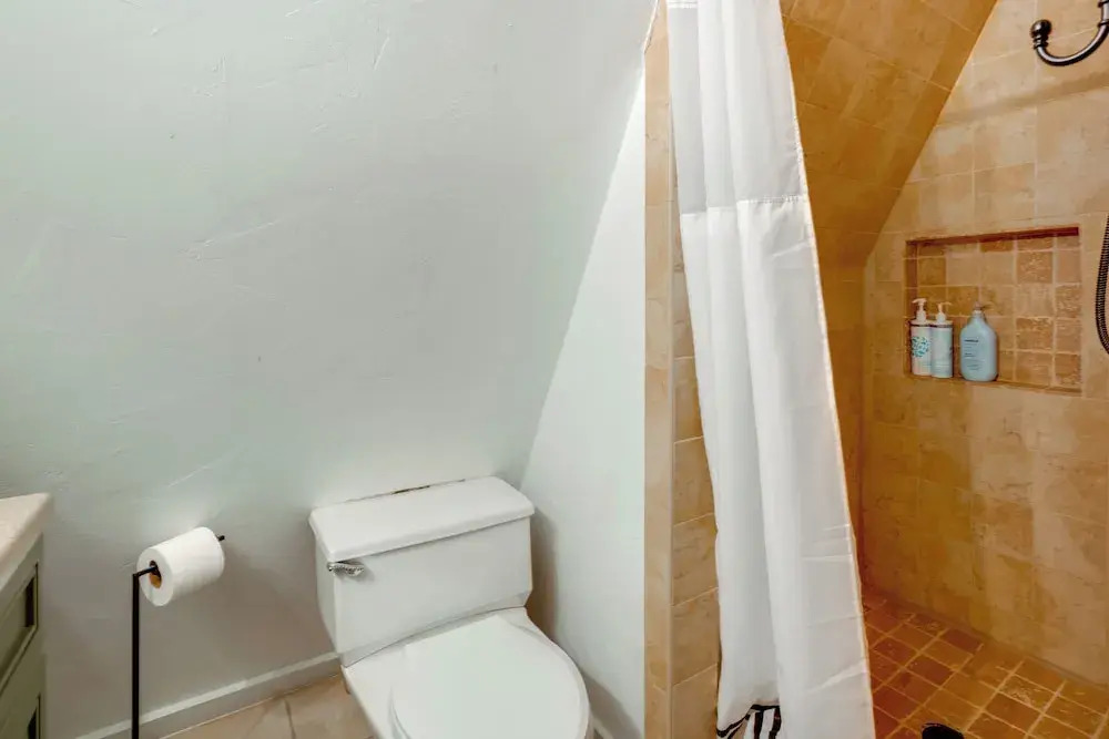 Near Trails & Breweries: Cabin w/ Hot Tub in Breck