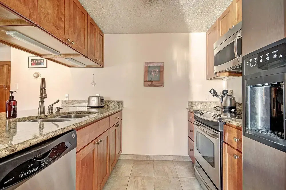 Alluring Lofty Condo In East Village - PG310 by RedAwning