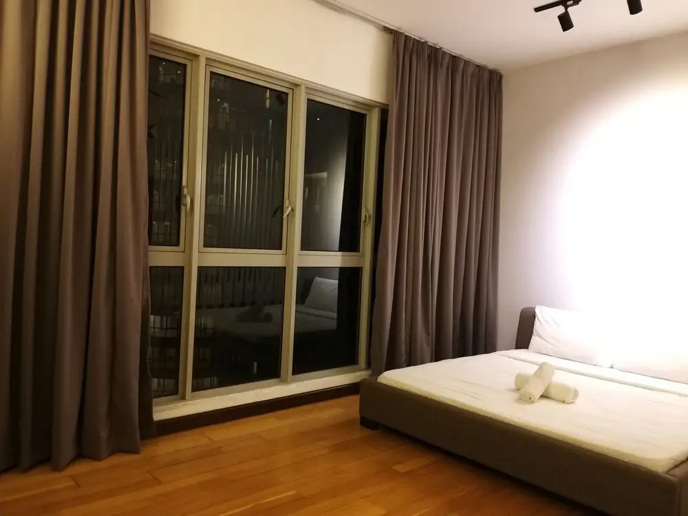 Regalia Residence at KLCC View Sky Pool by KC