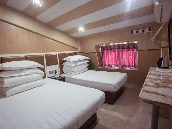 Shunda Hostel