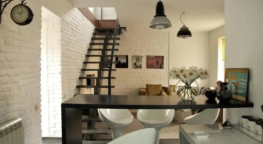 Modern Loft in Old Town