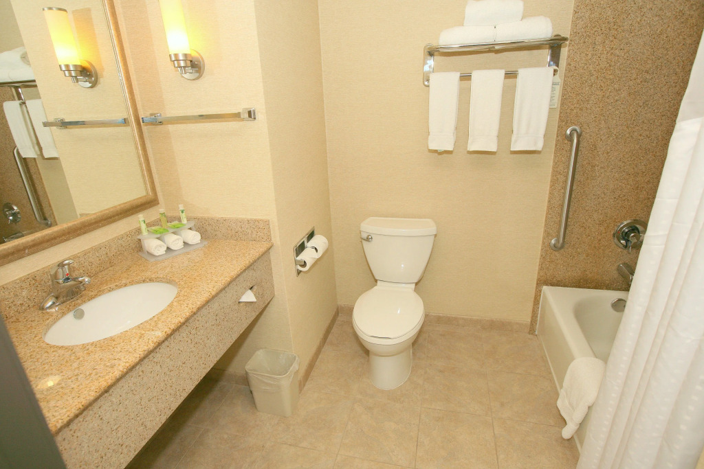 Holiday Inn Express San Diego South - Chula Vista by IHG
