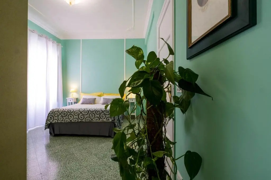 Mille e una Notte / Station Apartment