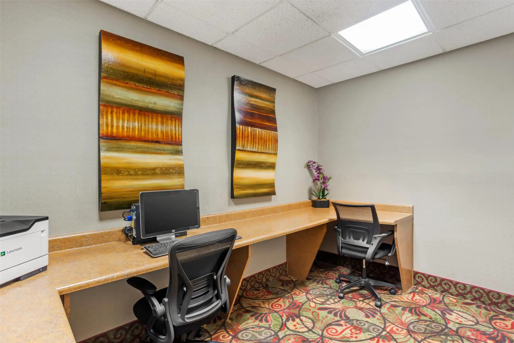 Comfort Inn Huntington near University area