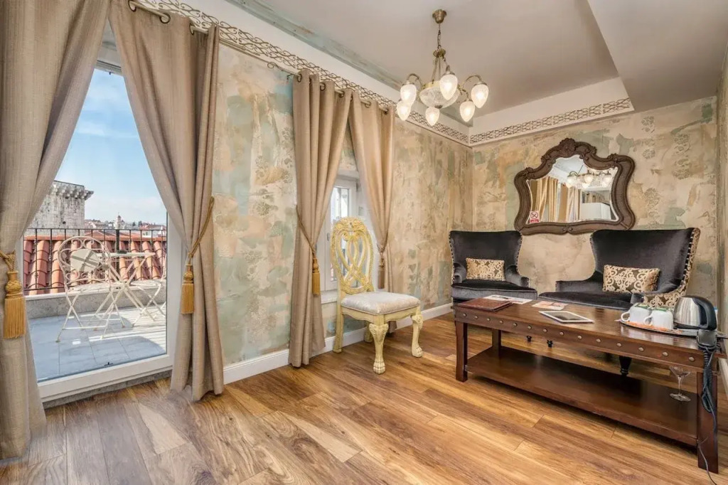 Plaza Marchi Old Town - MAG Quaint & Elegant Boutique Hotels