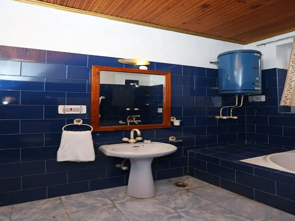 OYO 5735 Hotel Ashai