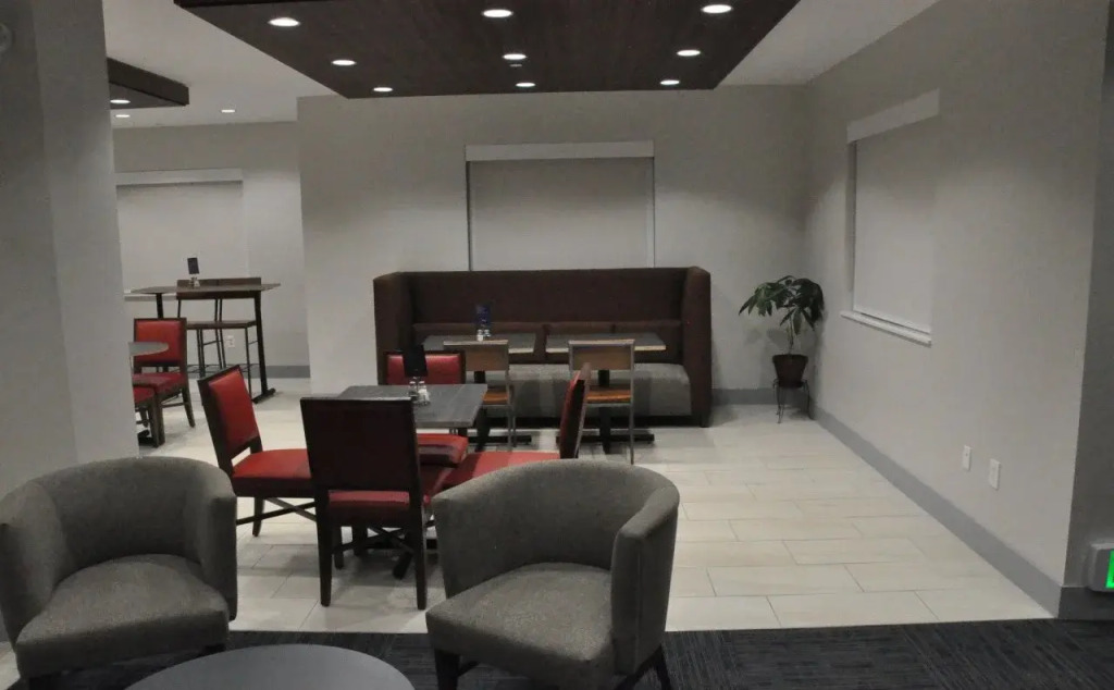 Holiday Inn Express & Suites Jackson by IHG