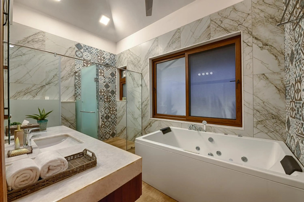 Melhor Stays- Mayberry 5 BHK