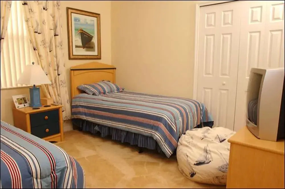A Wonderful 4 Bedroom Villa With a Private Pool at Calabay Tower Lakes