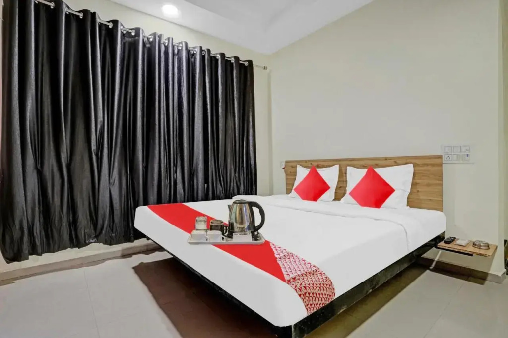 OYO Flagship 70132 Hotel Lemon Grass