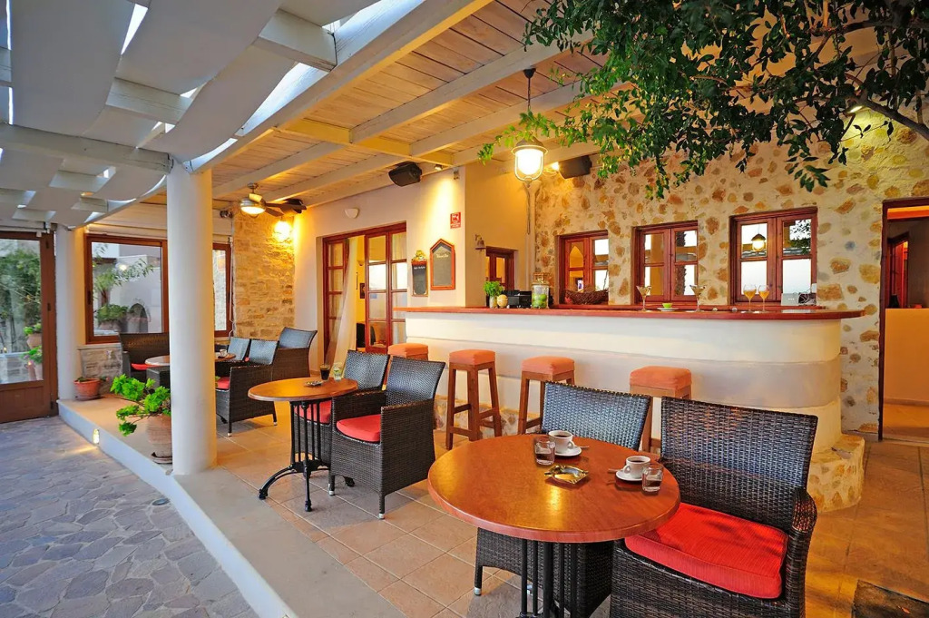 Stefanos Village Hotel