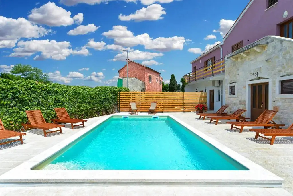 Holiday home Valter 2136