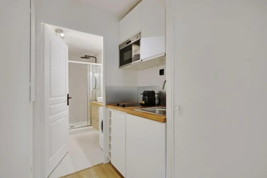 Buttes Chaumont - Sunny 2P apartment