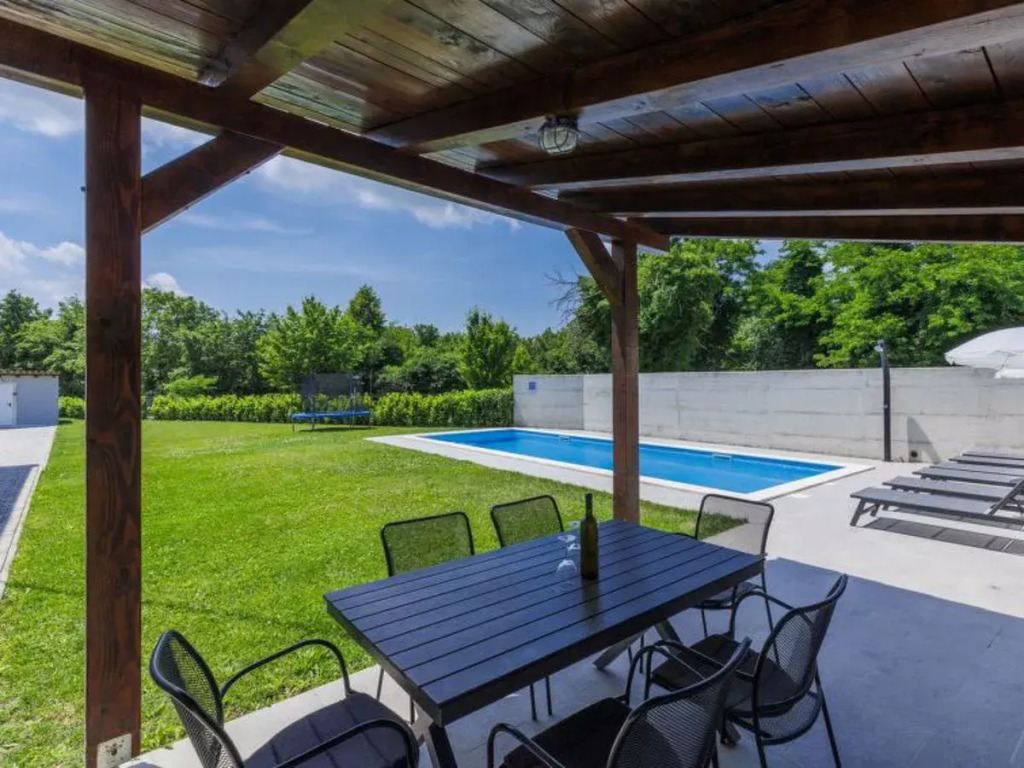Holiday Home Villa Mirta by Interhome