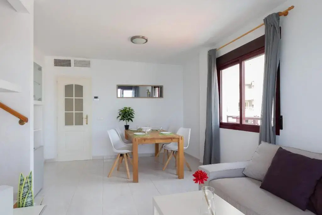 Topacio Penthouse 17a - Costa Carpediem