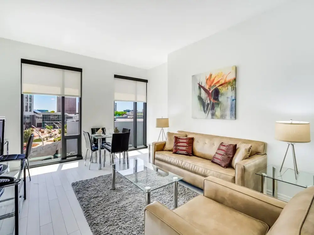 Bluebird Suites at Park Crest
