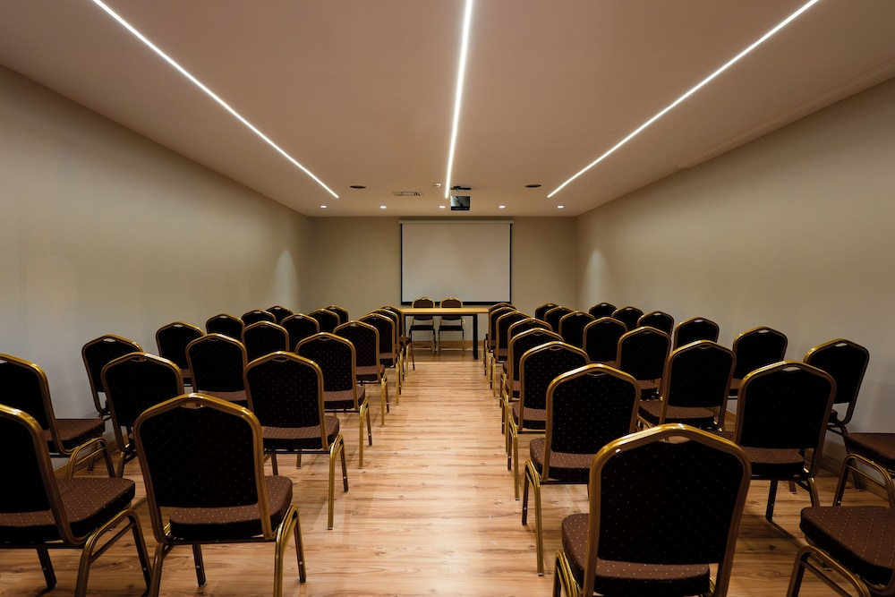 Aether Athens Urban Hotel
