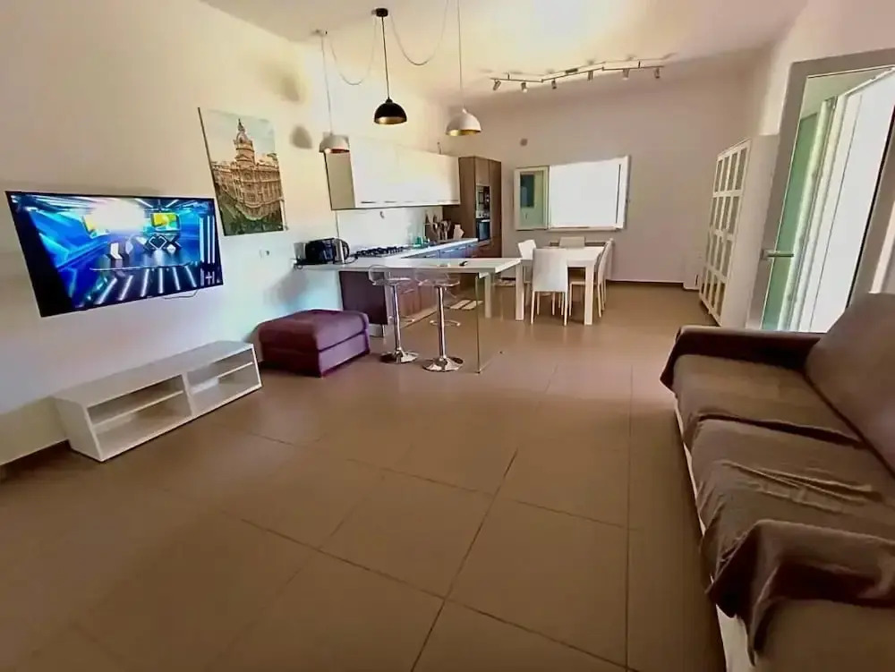 Villa Laura, Complete and Modern Furnishings, a Green Oasis by the City