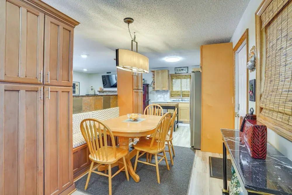 Charming Savage Home w/ Yard: 18 Mi to Minneapolis