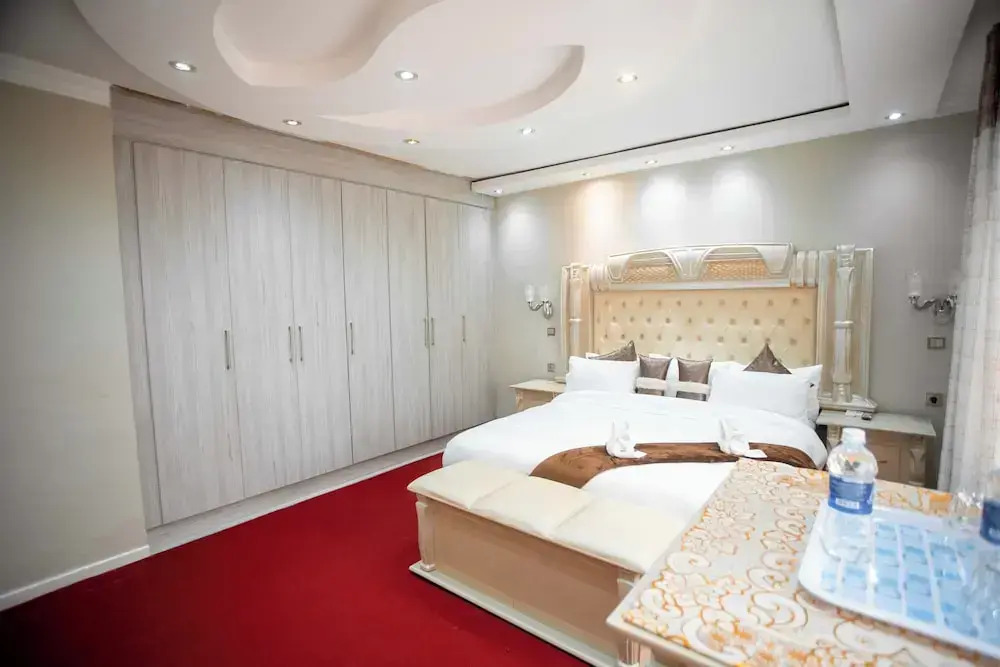 Great Wall Guest lodge